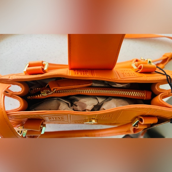 Steve Madden Beliza Embossed Orange Crossbody Purse - Picture 4 of 5